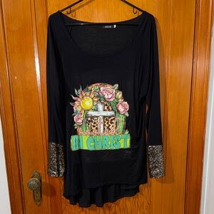 Finejo Black Long Sleeve Top with Graphic